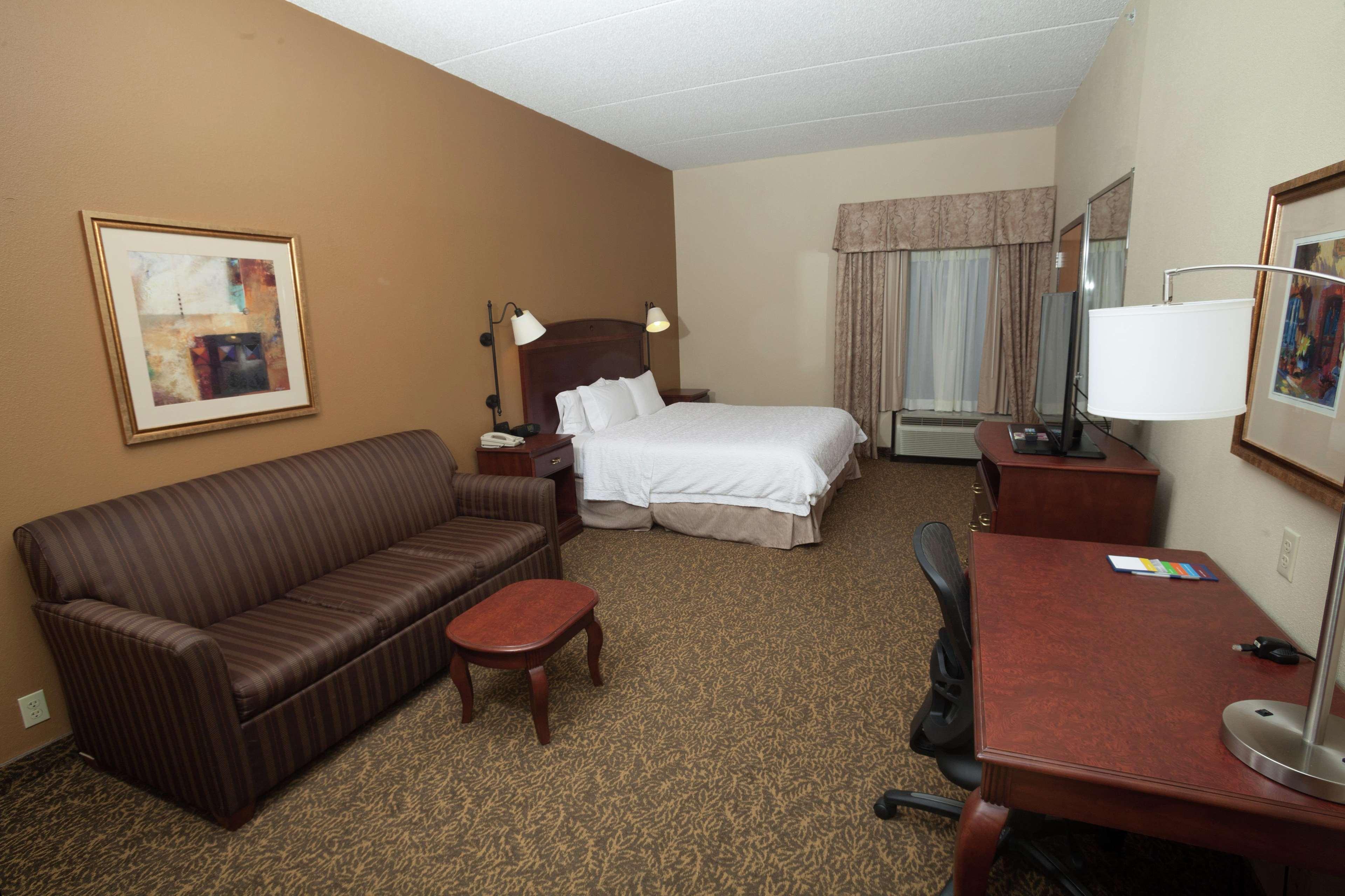 Hampton Inn Онеонта Экстерьер фото