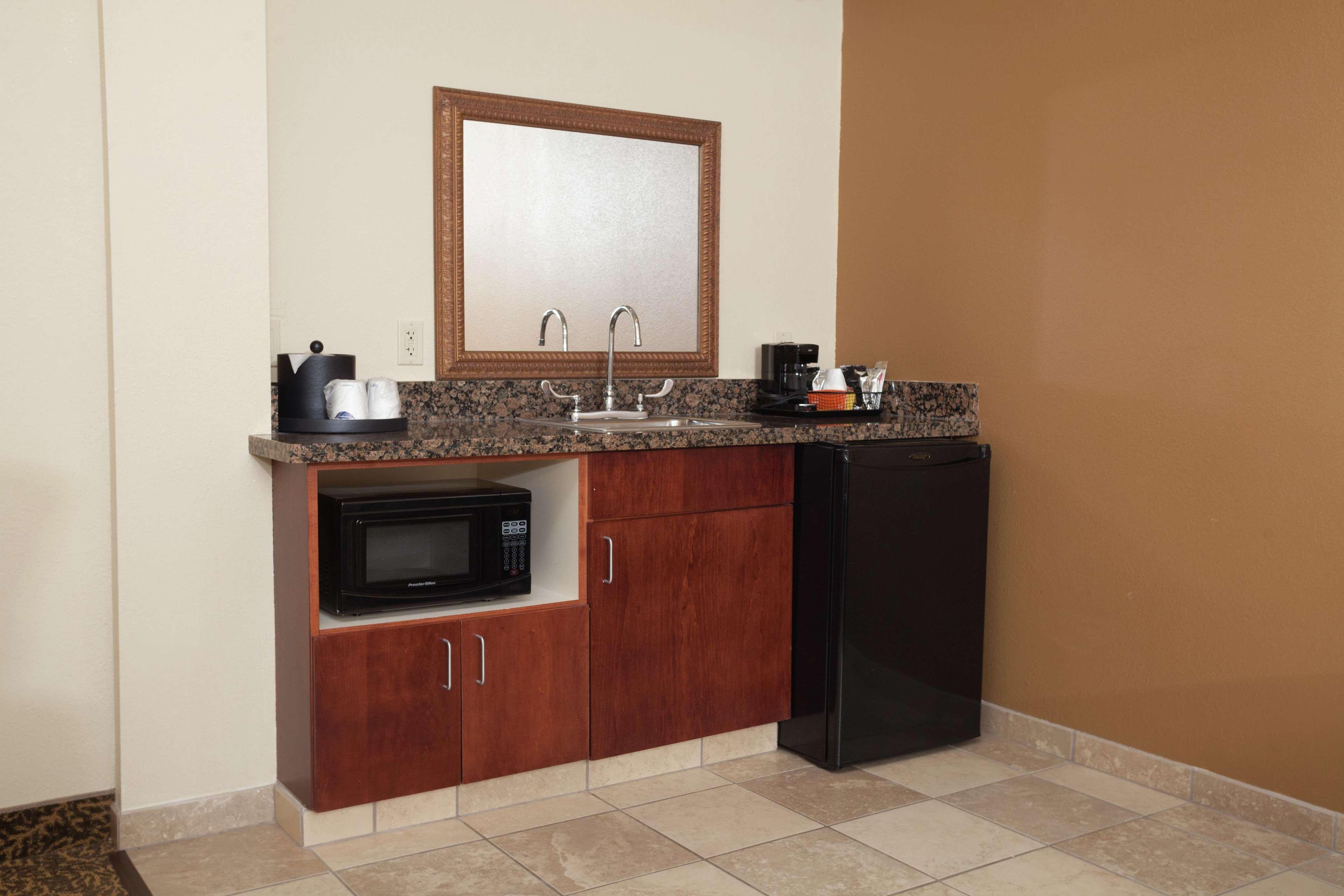 Hampton Inn Онеонта Экстерьер фото