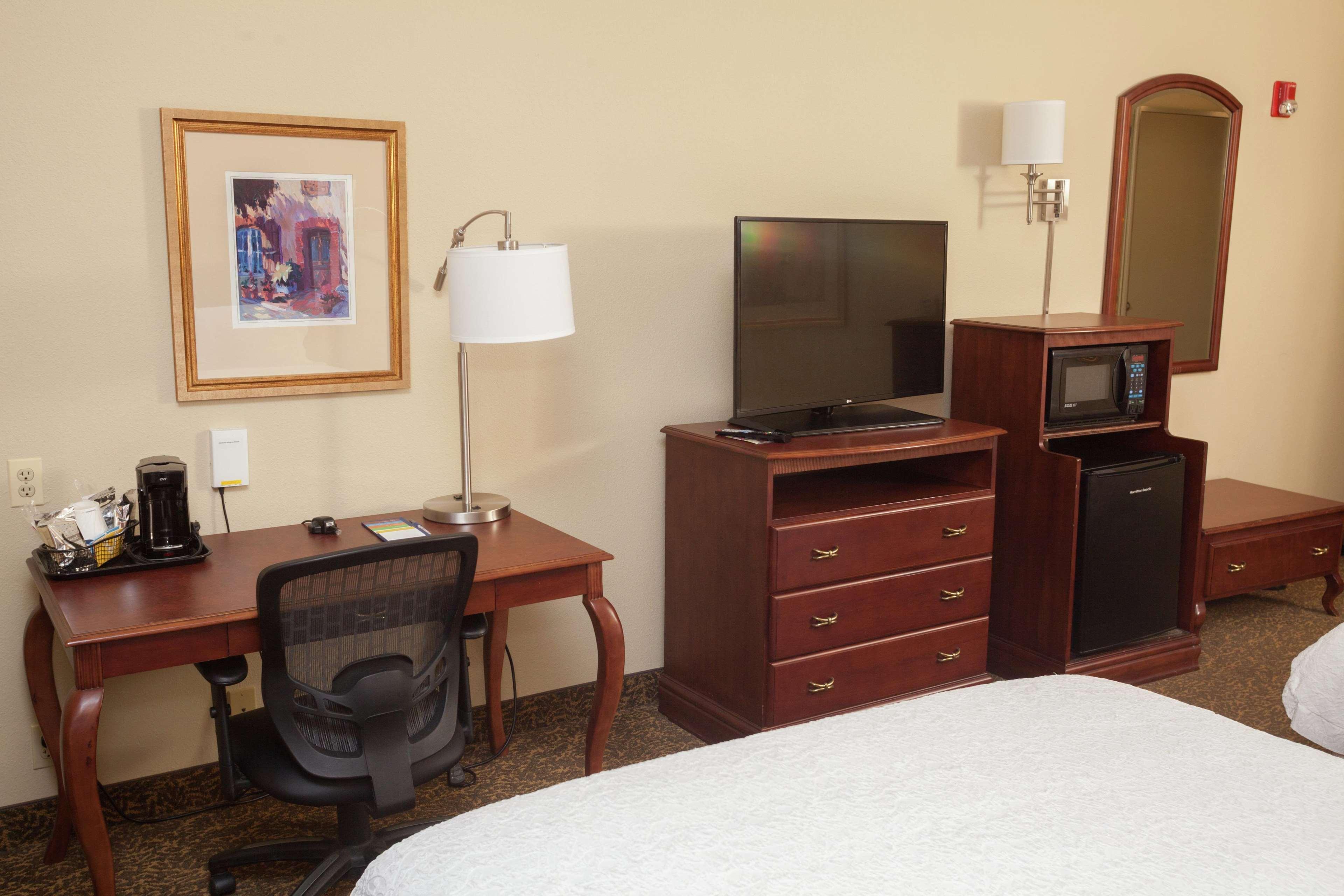 Hampton Inn Онеонта Экстерьер фото