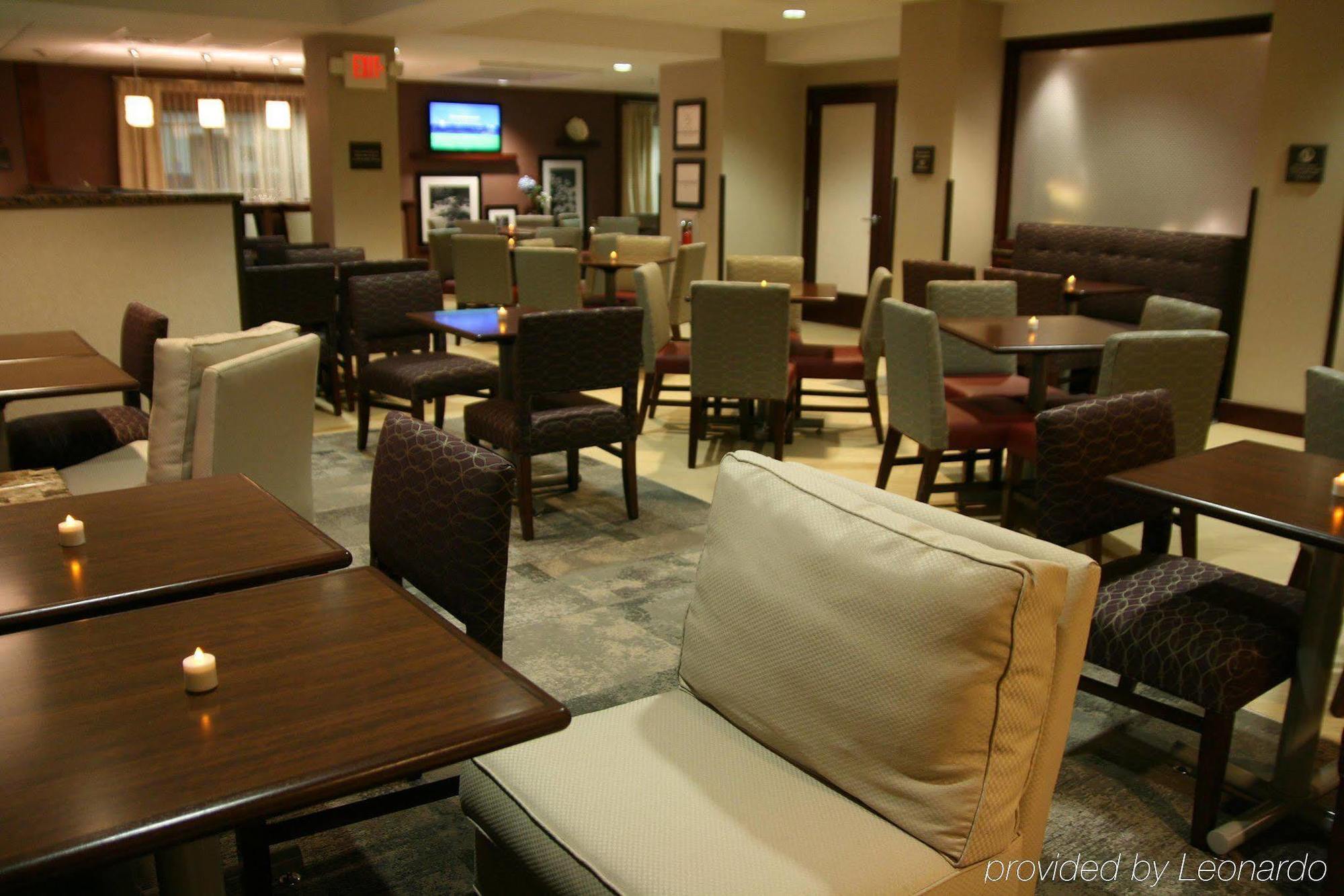Hampton Inn Онеонта Экстерьер фото