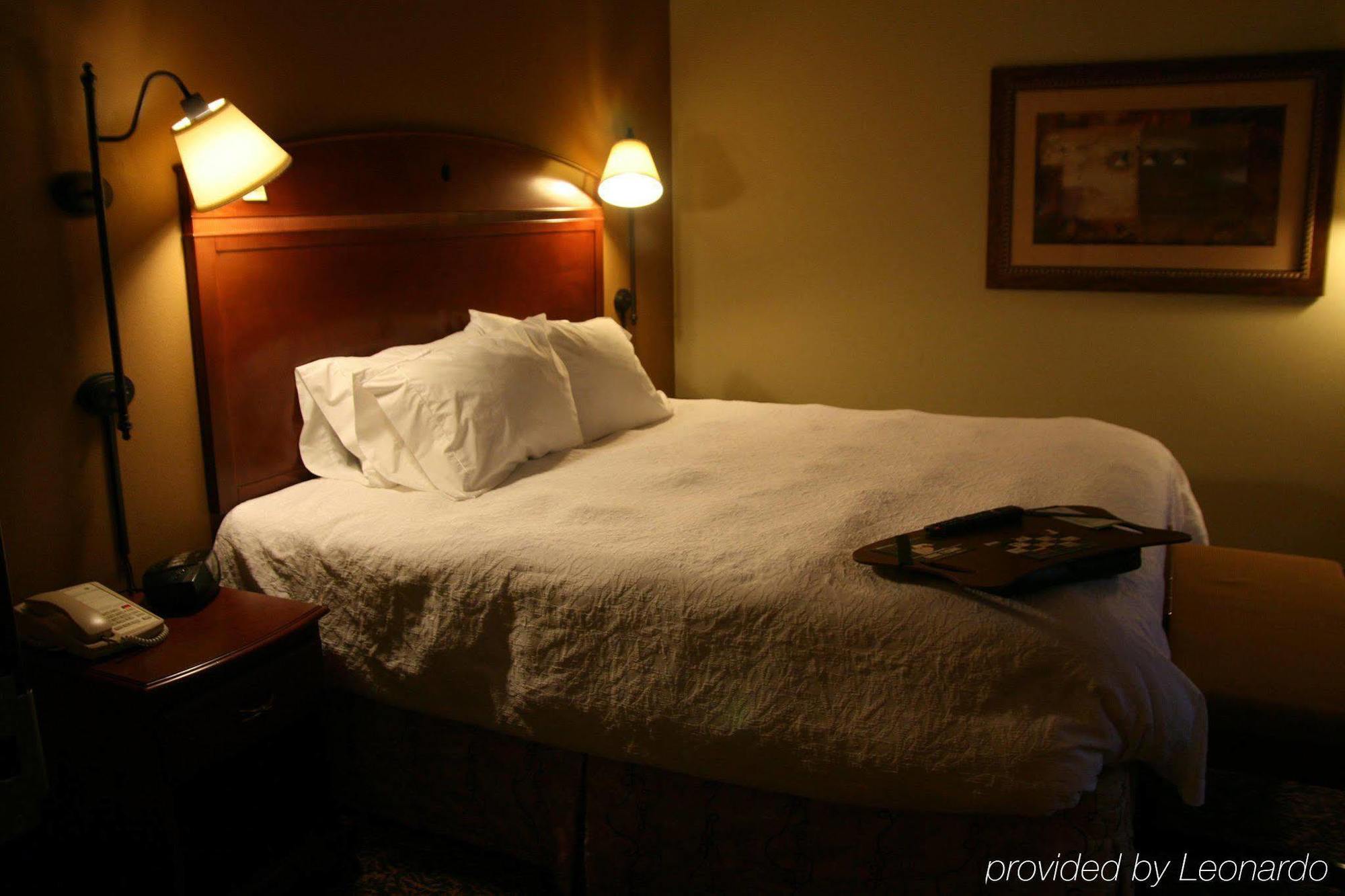 Hampton Inn Онеонта Экстерьер фото