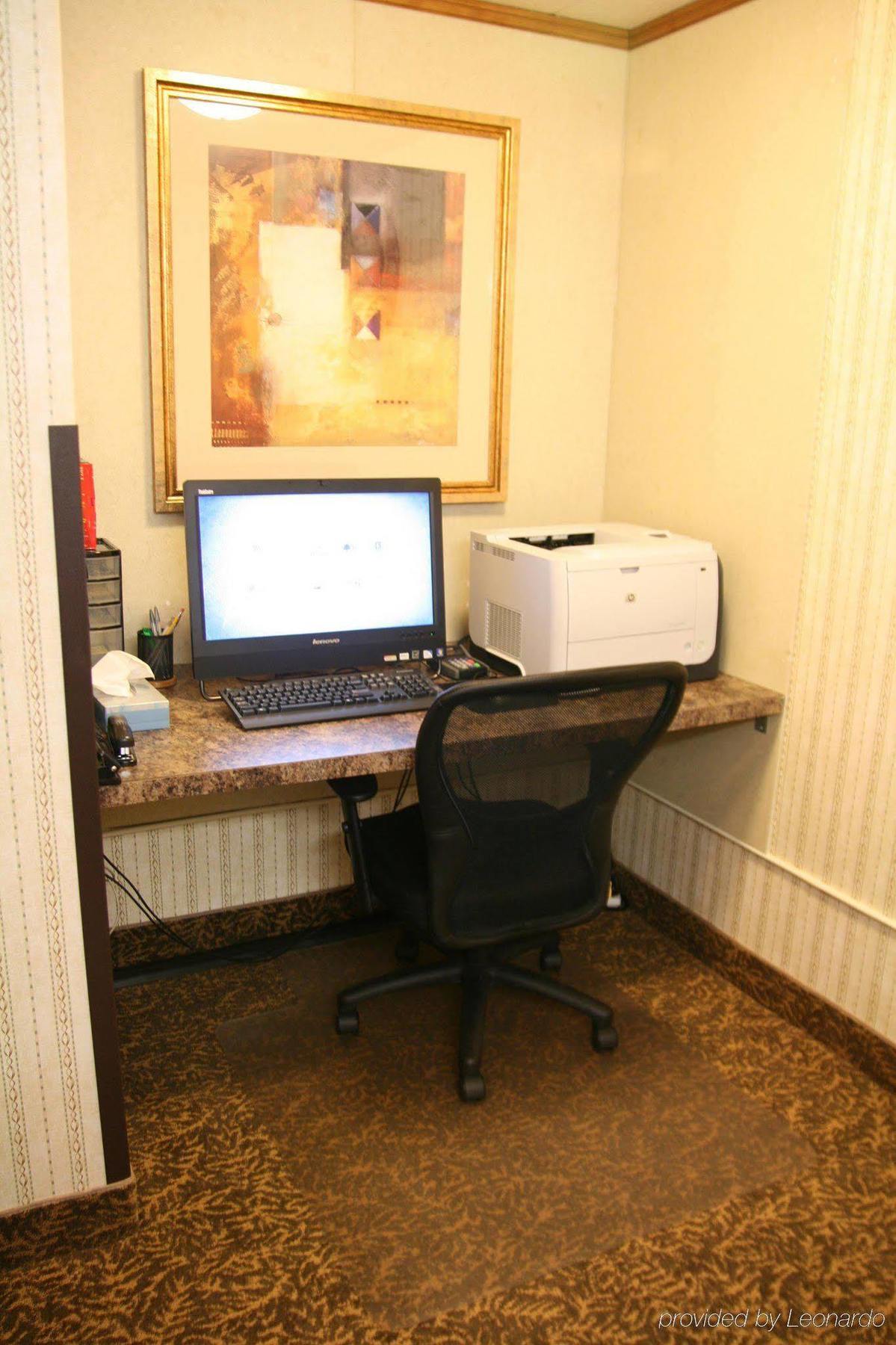 Hampton Inn Онеонта Экстерьер фото